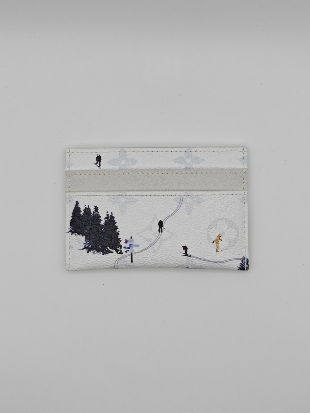 Louis Vuitton Lv White Ski Cardholder - Picture 2 of 3